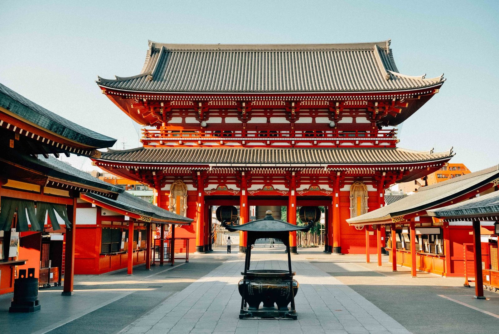 Japón: Un Viaje Asombroso entre la Tradición Milenaria y el Futuro Neón - Image 5